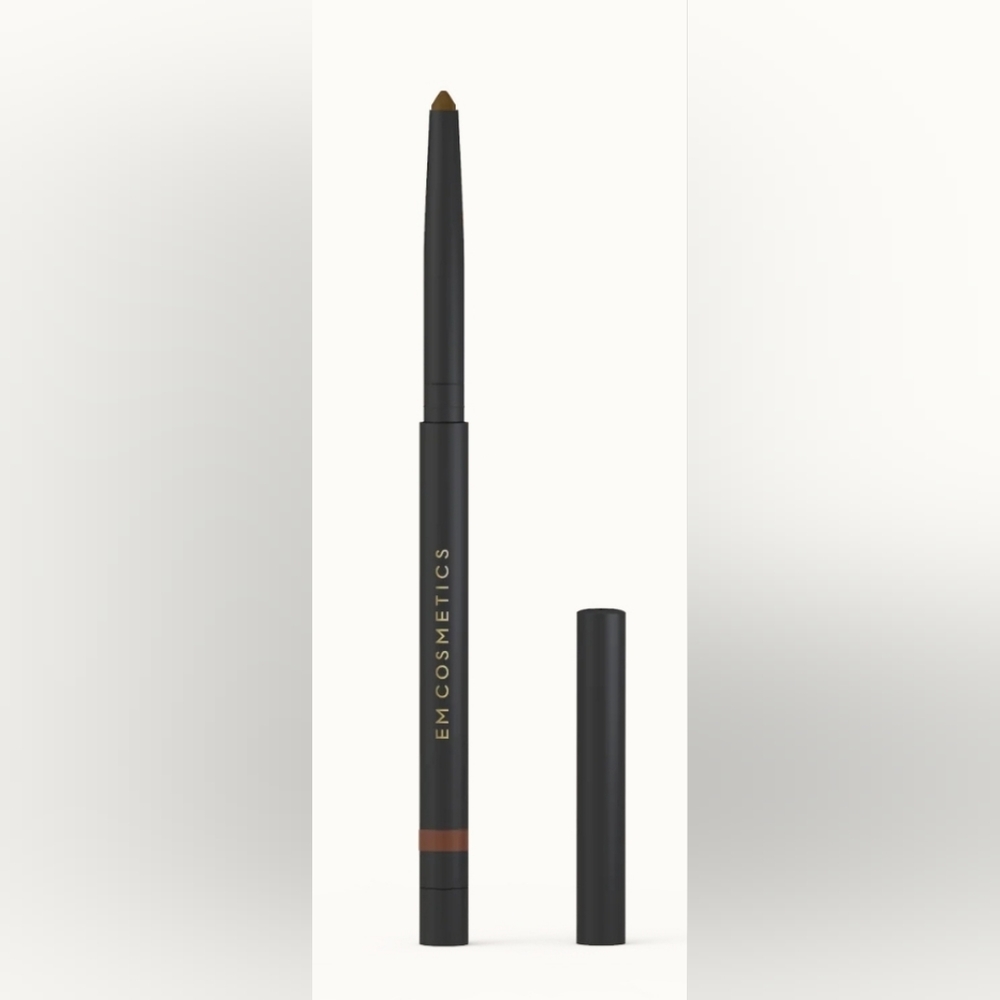Em Cosmetics lip liner in Foxy